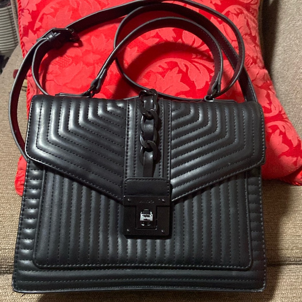 Black purse.